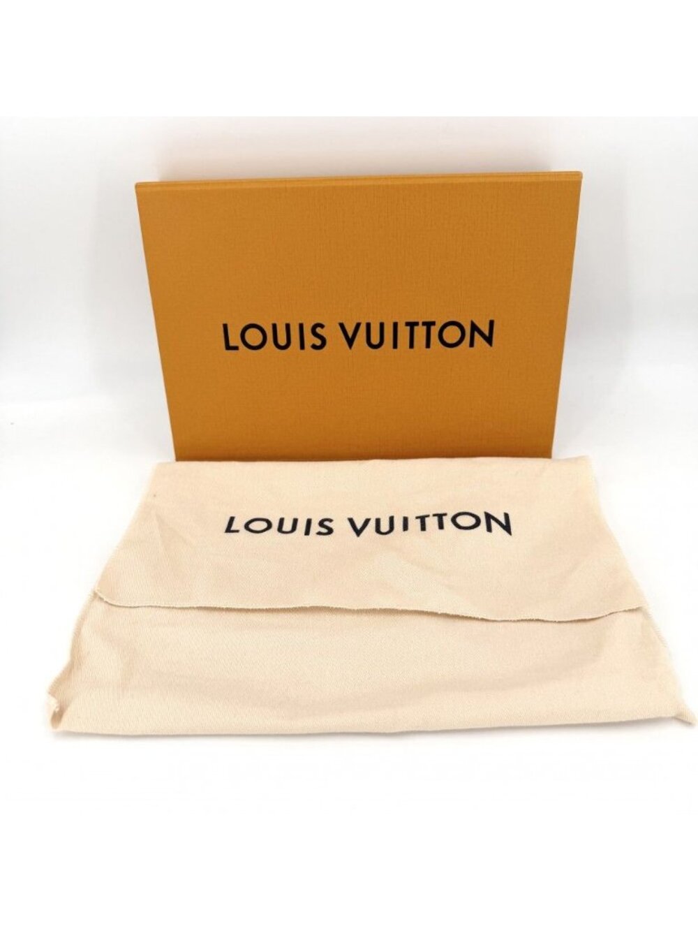 ★SOLD★ Louis Vuitton Shoulder Bag Monogram Toiletries Pouch on Chain Clutch - Picture 11 of 11